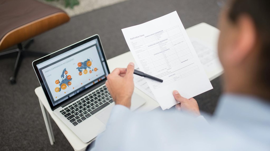 AIを使ったドキュメント分析のイメージ